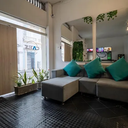 Capsulas 24 Guest house *