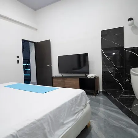 Capsulas 24 Guest house *