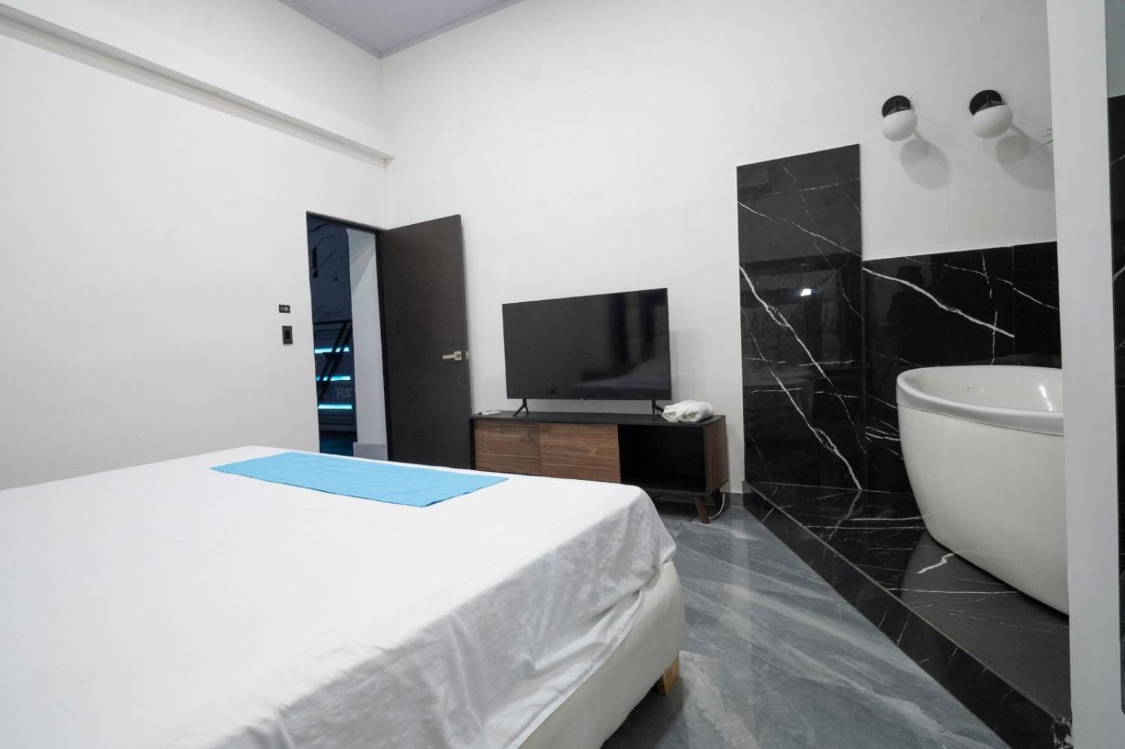 Capsulas 24 Guest house *